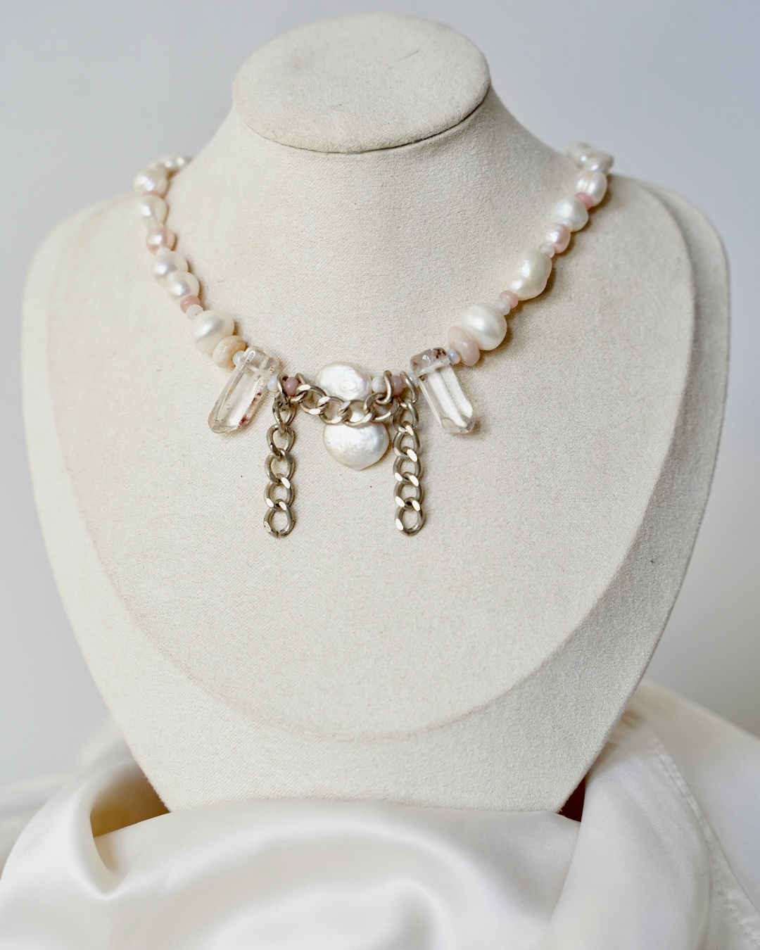 Drop Chain Pearl Necklace