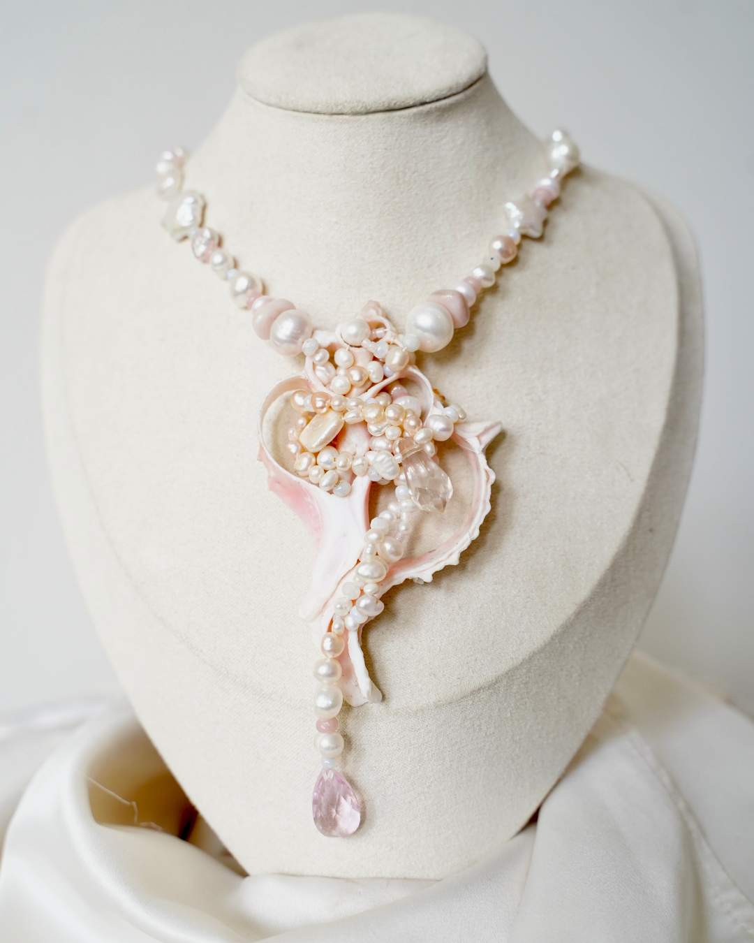 Statement Shell Pendant Necklace
