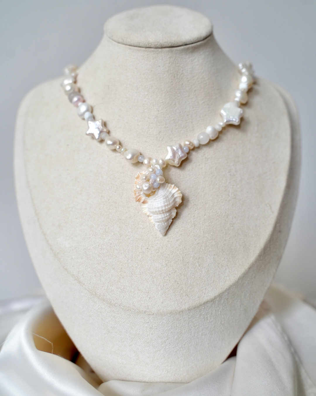 Shell Pendant Necklace